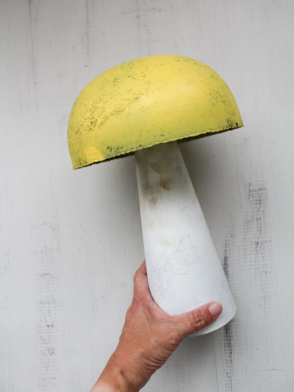 Anthropologie // Terrain - Neon Iron Yellow Mushroom Large - NEW NWT - Picture 4 of 11